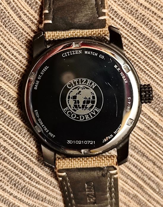 Citizen Eco-Drive,modelo BM8476-23EE,bom estado