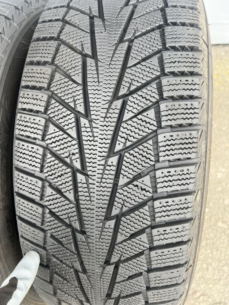 Резина зима 215 55 r17 hankook Winter I*Cept iZ2