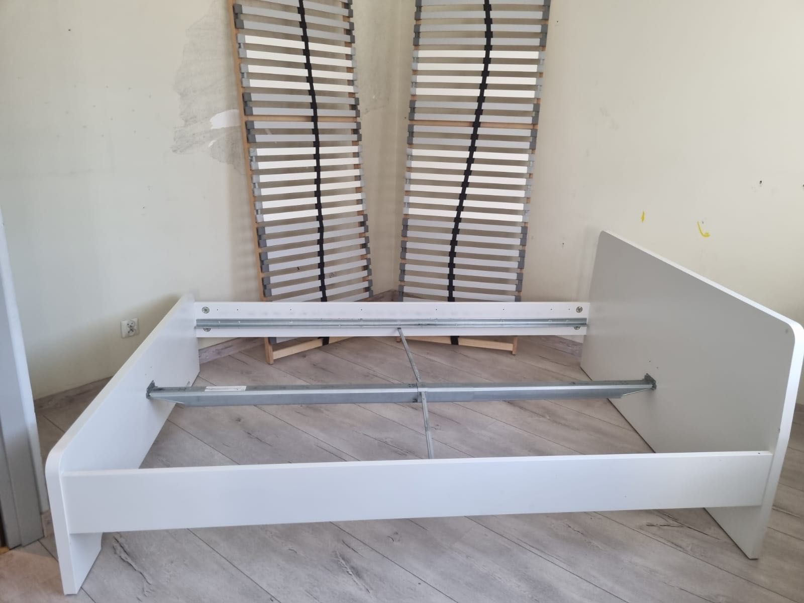Łóżko Ikea Askvoll