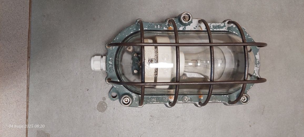 Lampa kanałowa w wykonaniu Ex