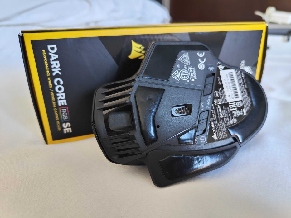 Rato Corsair Dark Core RGB SE (Wireless/Wired)64354257652355124