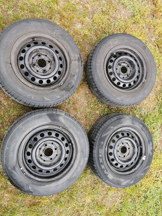 Koła 175/70/R13 z oponami letnimi SEAT VW