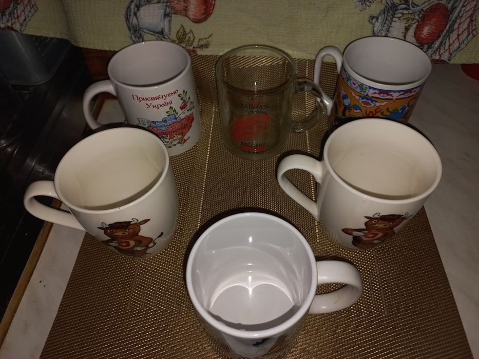Чайные чашки (разные)