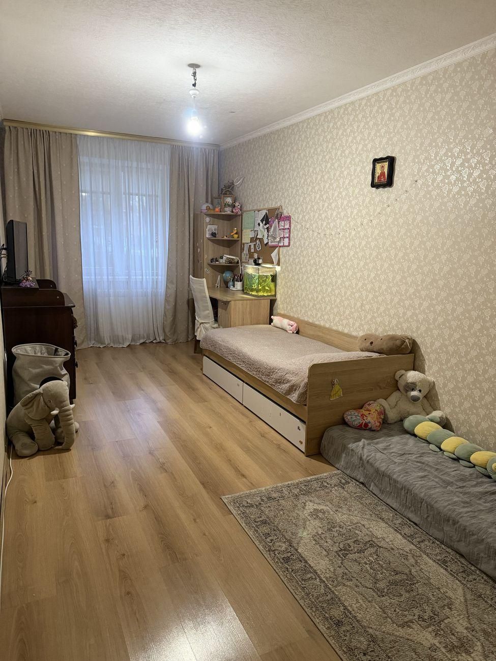 Продам 3кім. квартиру, вул.Марії Лагунової,Центр,м.Бровари SL