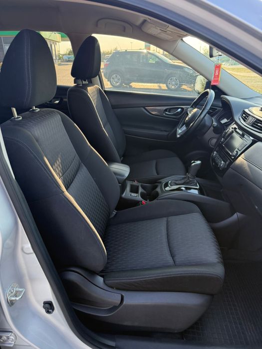Nissan Rogue2020