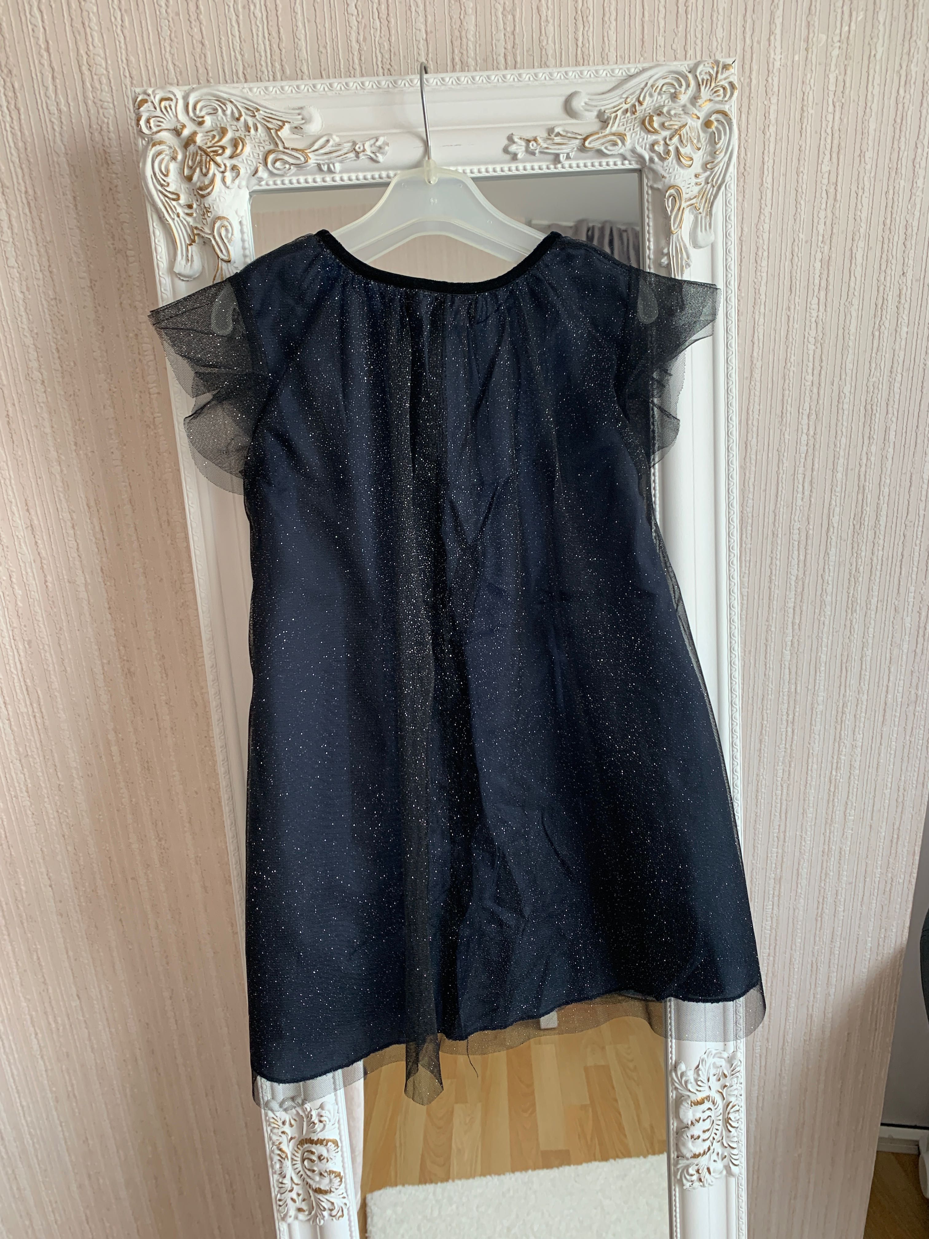 Нарядное платье Zara 5-6 лет 116 см