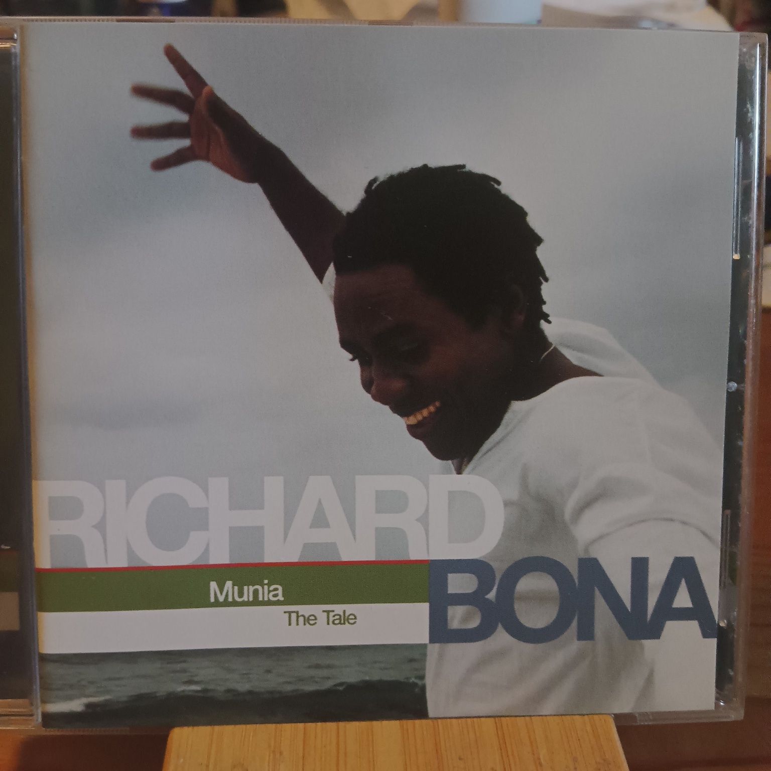 Richard Bona - Munia The Tale