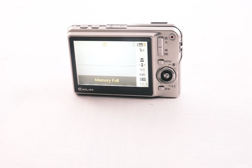 Aparat Casio Exilim ex s880