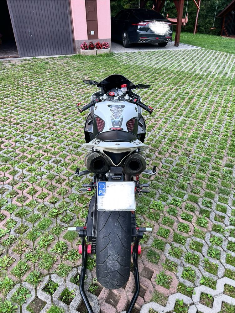 Yamaha R1 RN22 1000ccm