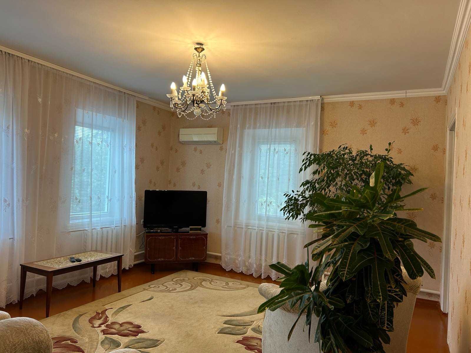 Продам уютный, теплый, светлый и безопасный дом, ж/м ПАРУС-100 м.кв.!
