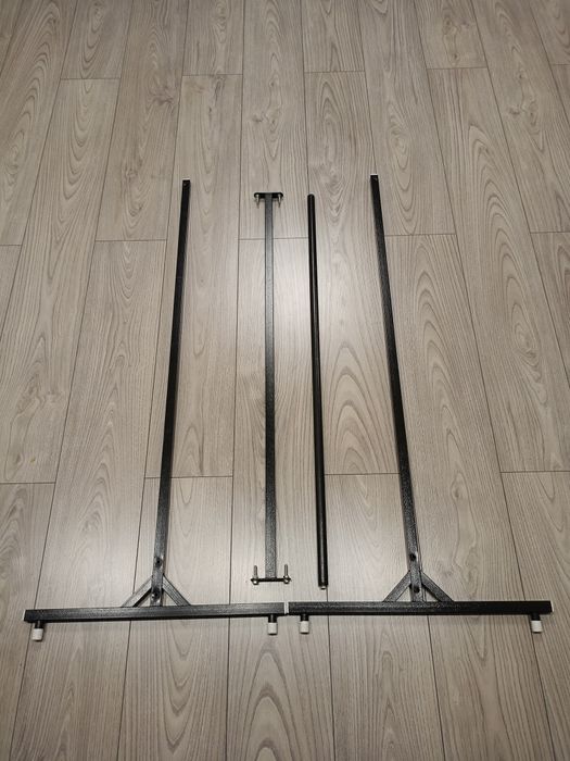 Стійка-вішалка для одягу