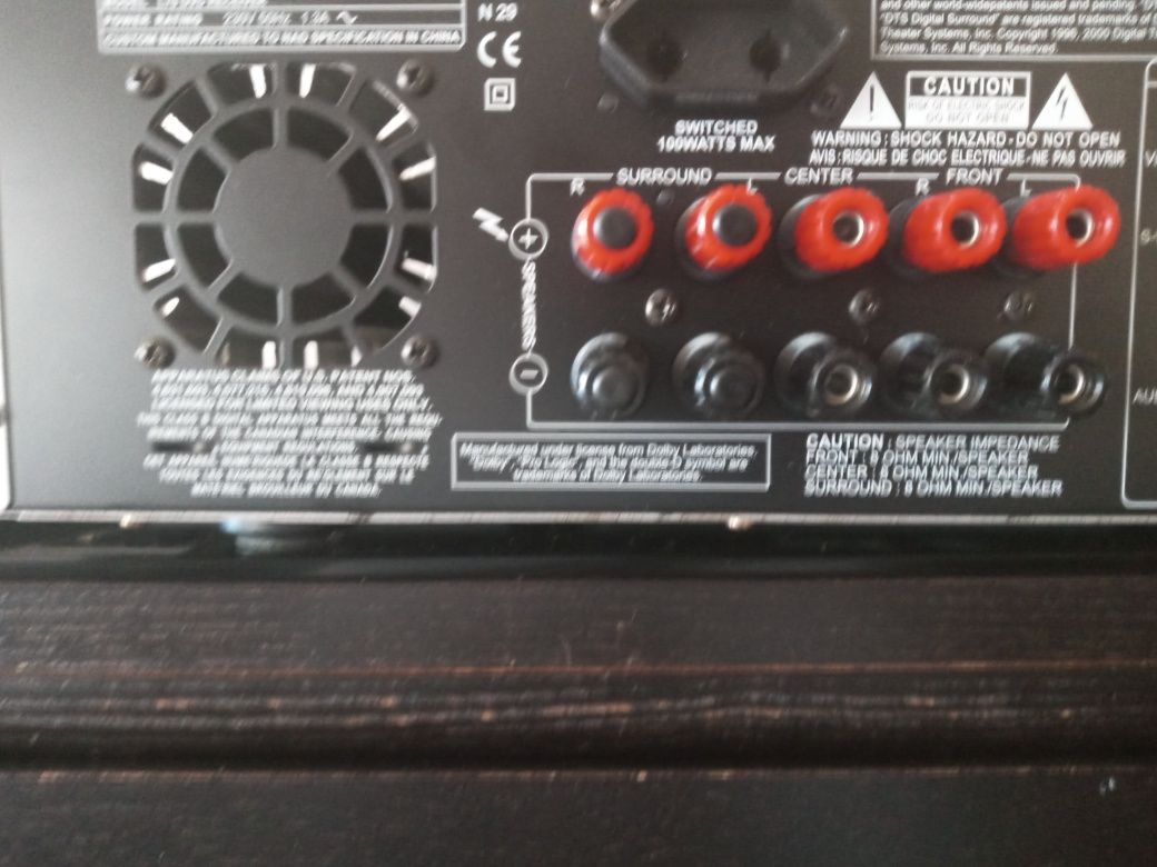 Amplificador/receiver NAD L70