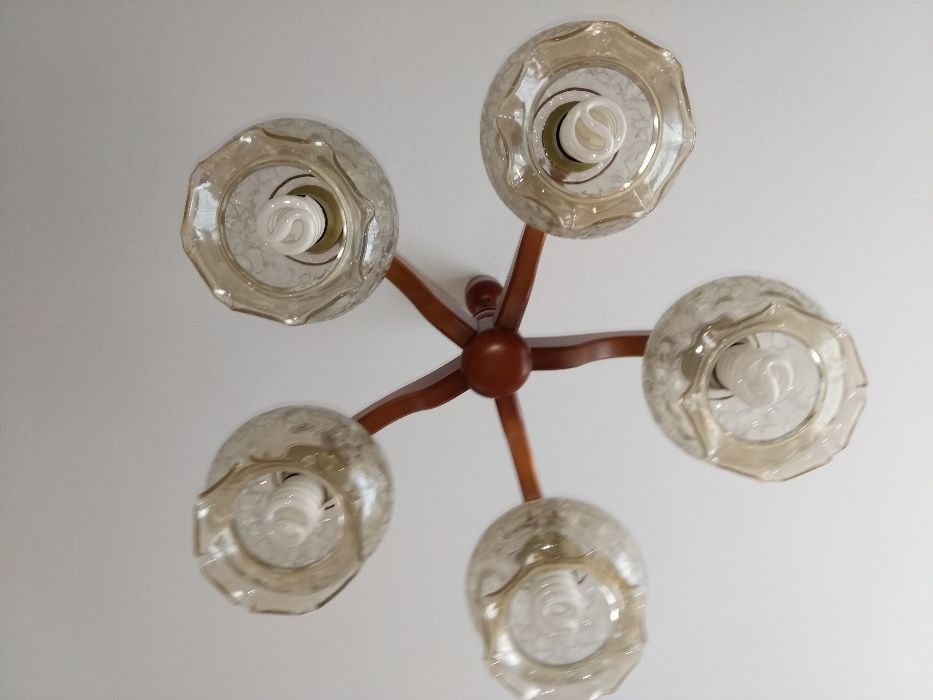 Lampa do salonu debowa