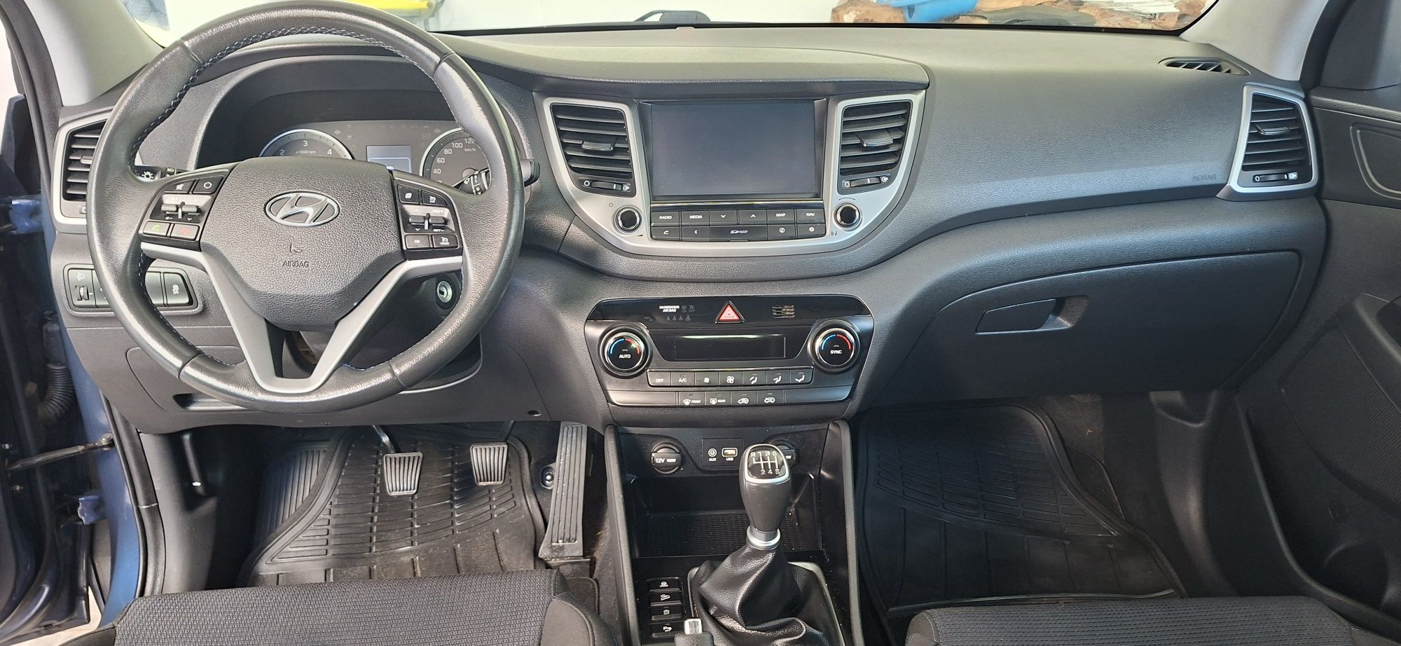Tucson Hyundai 1.7CRDi EXECUTIVE 17