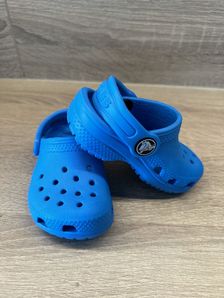 Chodaki Crocs Niebieski 19/20