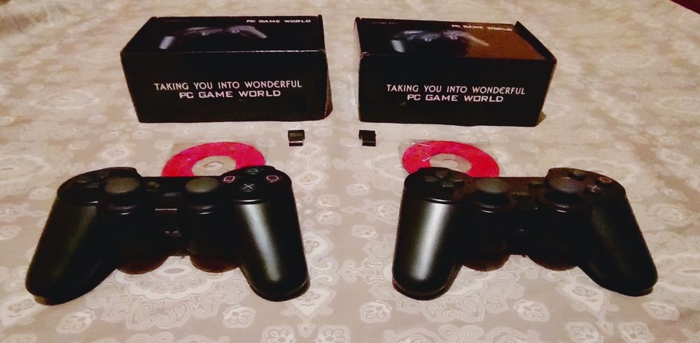 Пара Геймпадів для гри на пк та ps