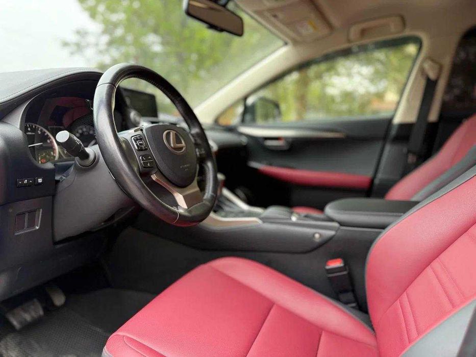 Lexus NX 300 2019