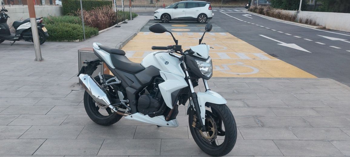 Sym Wolf 250 Naked