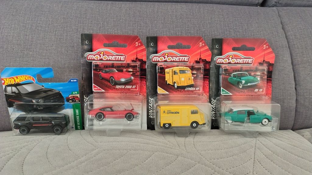 Majorette, Matchbox, Hot Wheels
