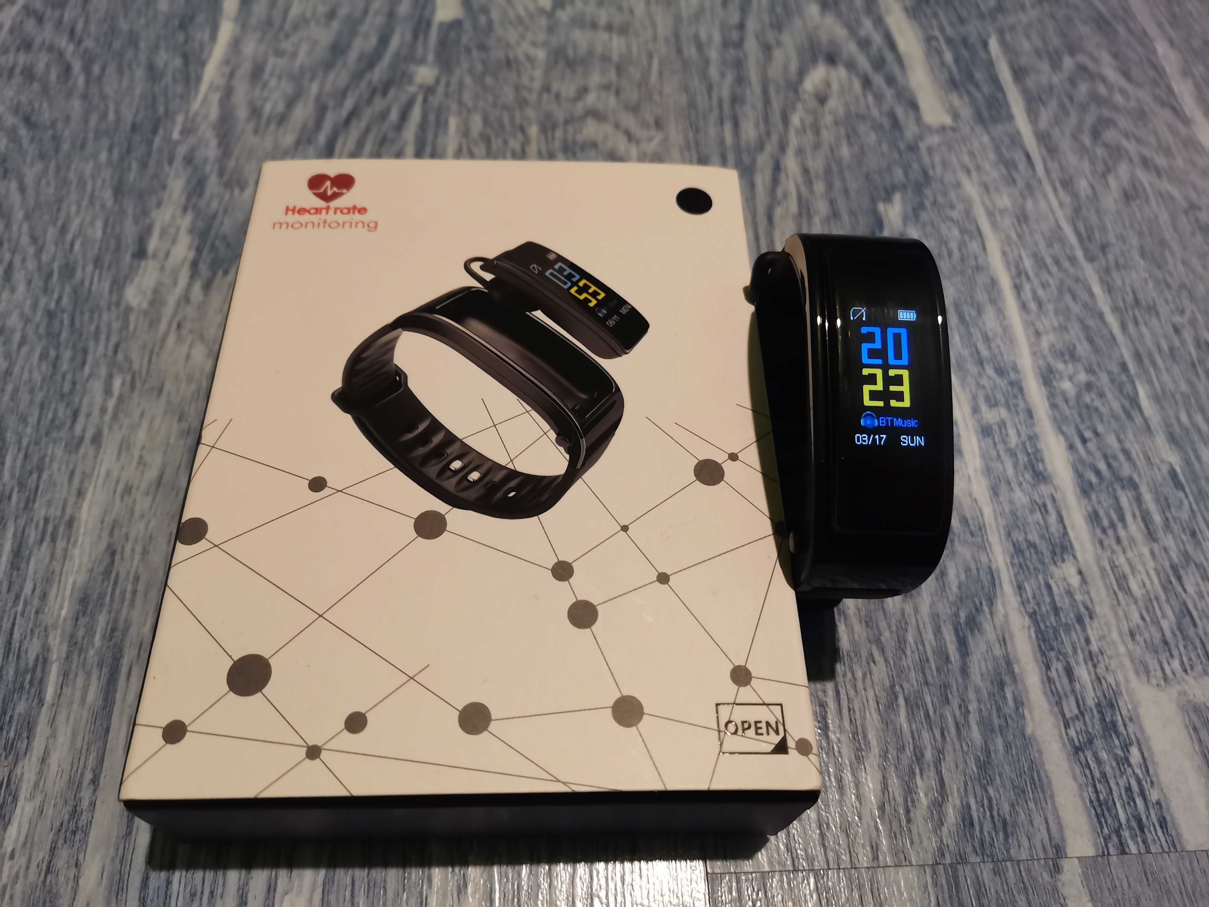 Smartwatch  bransoletka z bezprzewodową słuchawką bt