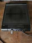 grill elektryczny Philips HD4417