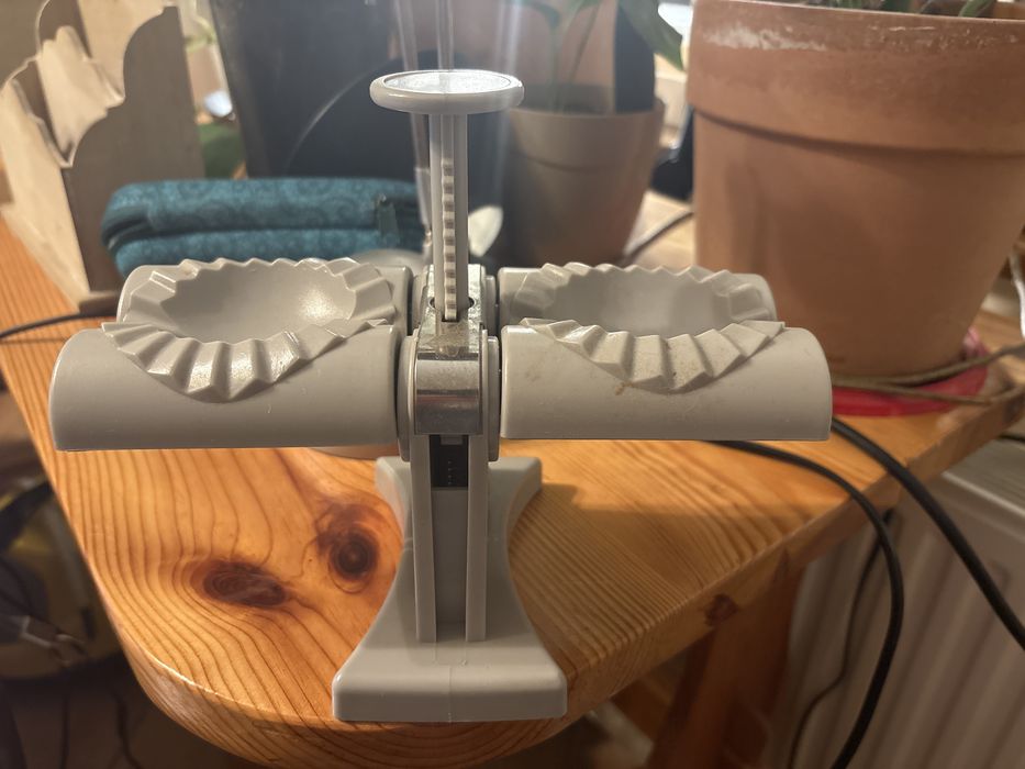 Maszynka do pierogów