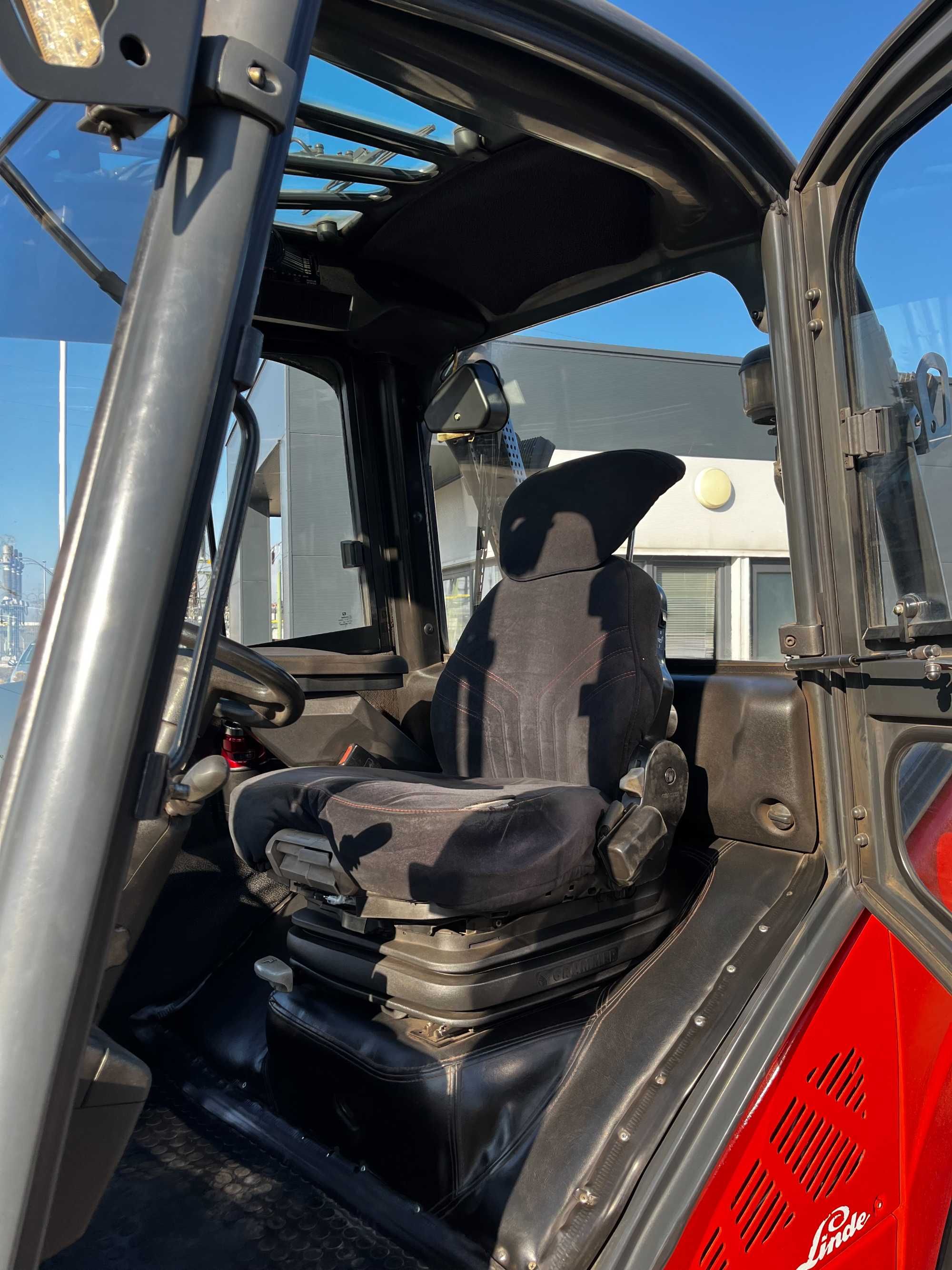 Wózek widłowy Linde H30D z 2009 roku - UDT
