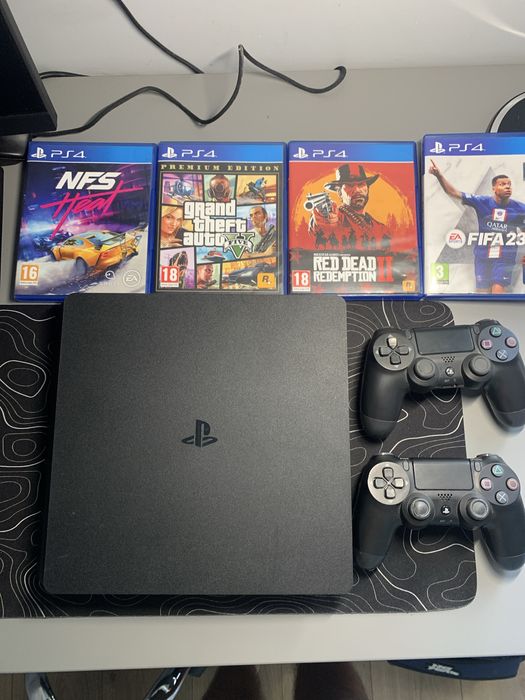 Ps4 slim 500гб +2джойстика і 4 гри б/у