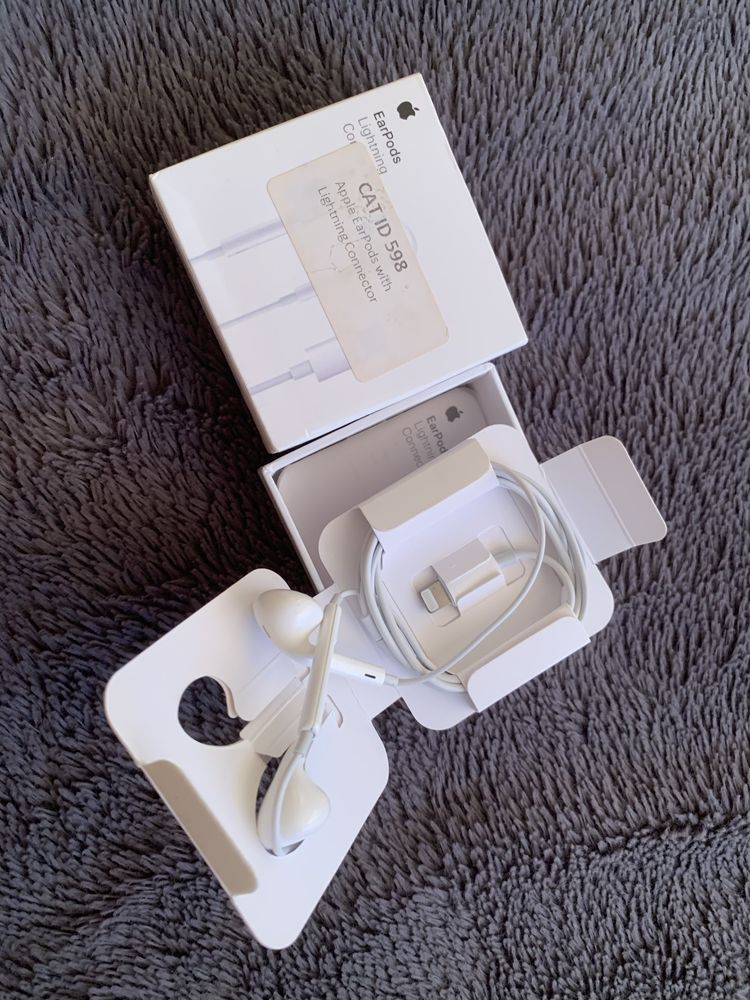 AirPods 1generacji i EarPods (lightning)