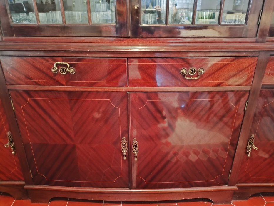 Sala de Jantar raiz de nogueira antiga