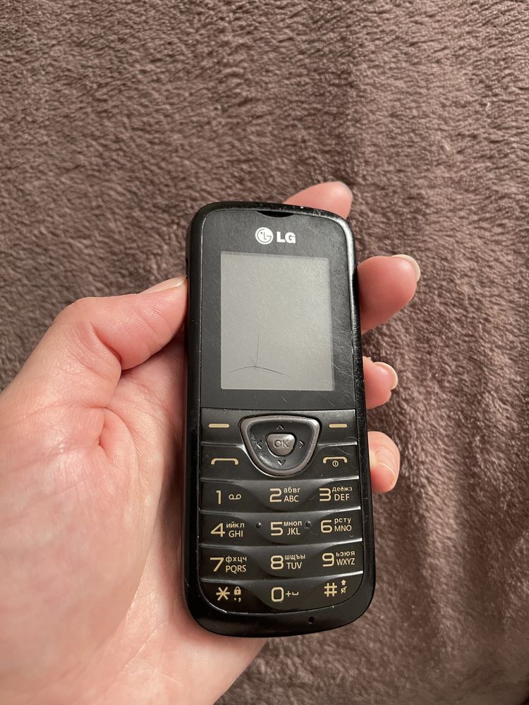 Телефон LG-A230 2 сімкарти