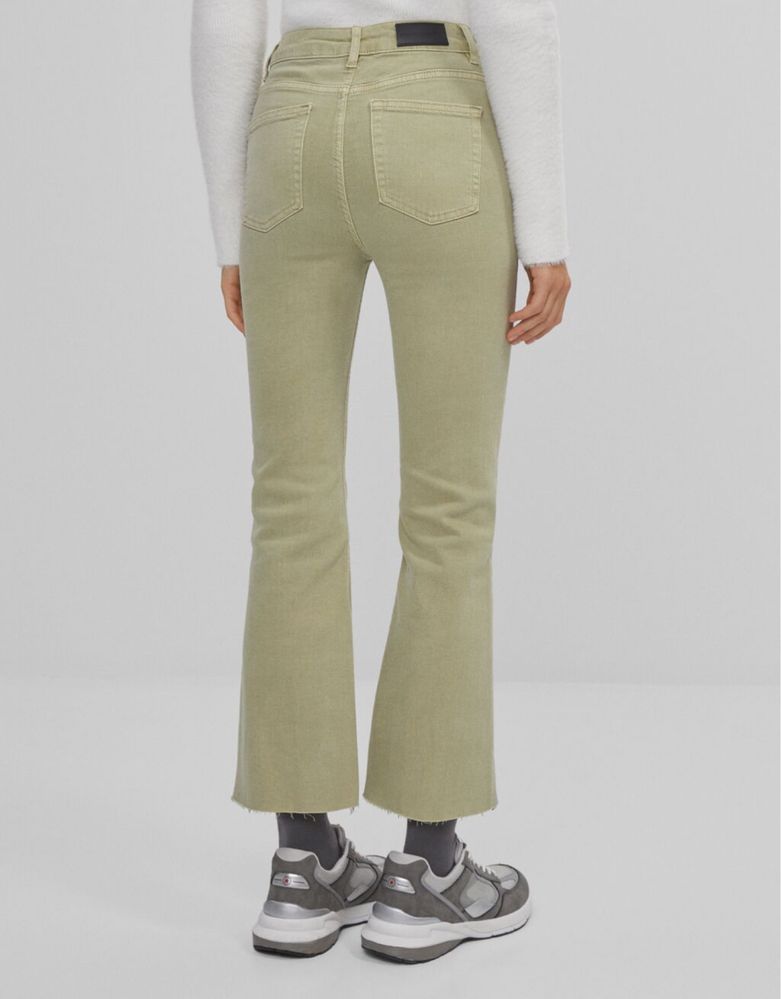 Bershka spodnie jeans oliwkowe 34 XS idealne