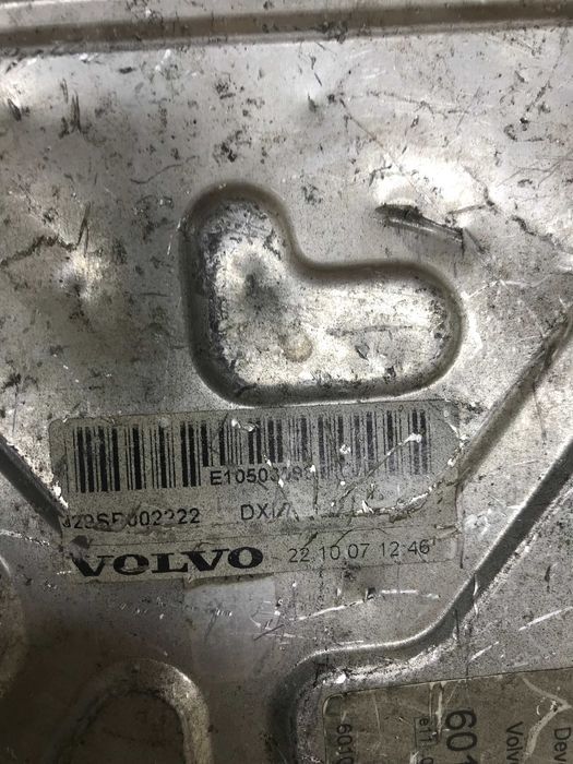 Блок управління двигуном  Volvo Edc  60100000  07404917