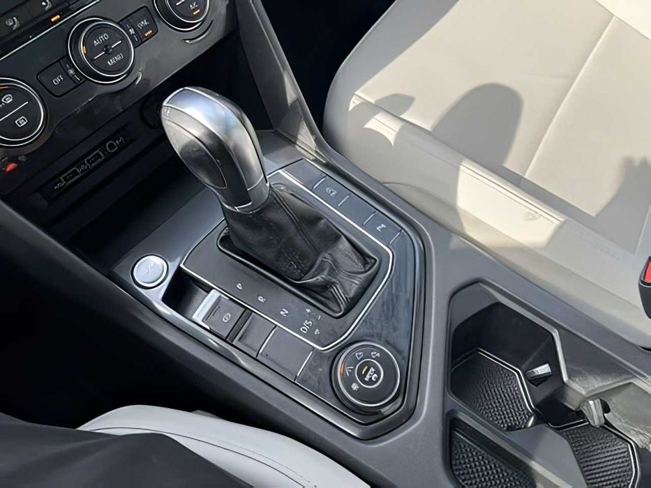 Volkswagen Tiguan      2019