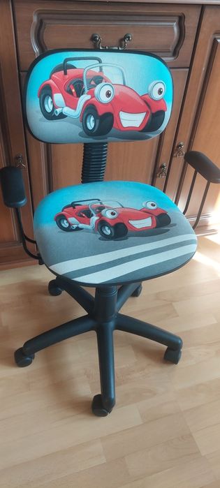 Fotel biurowy dla chłopca