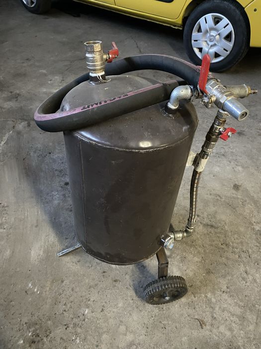 Piaskarka do piaskowania