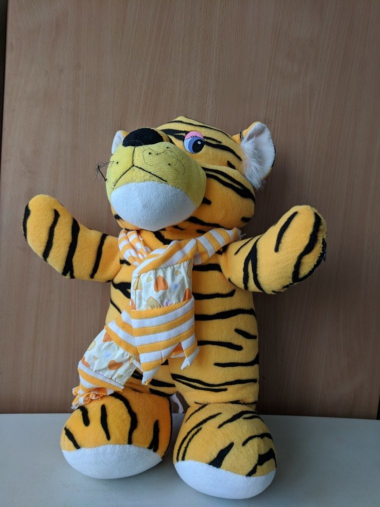 Тигр - мягкая игрушка 50 см.