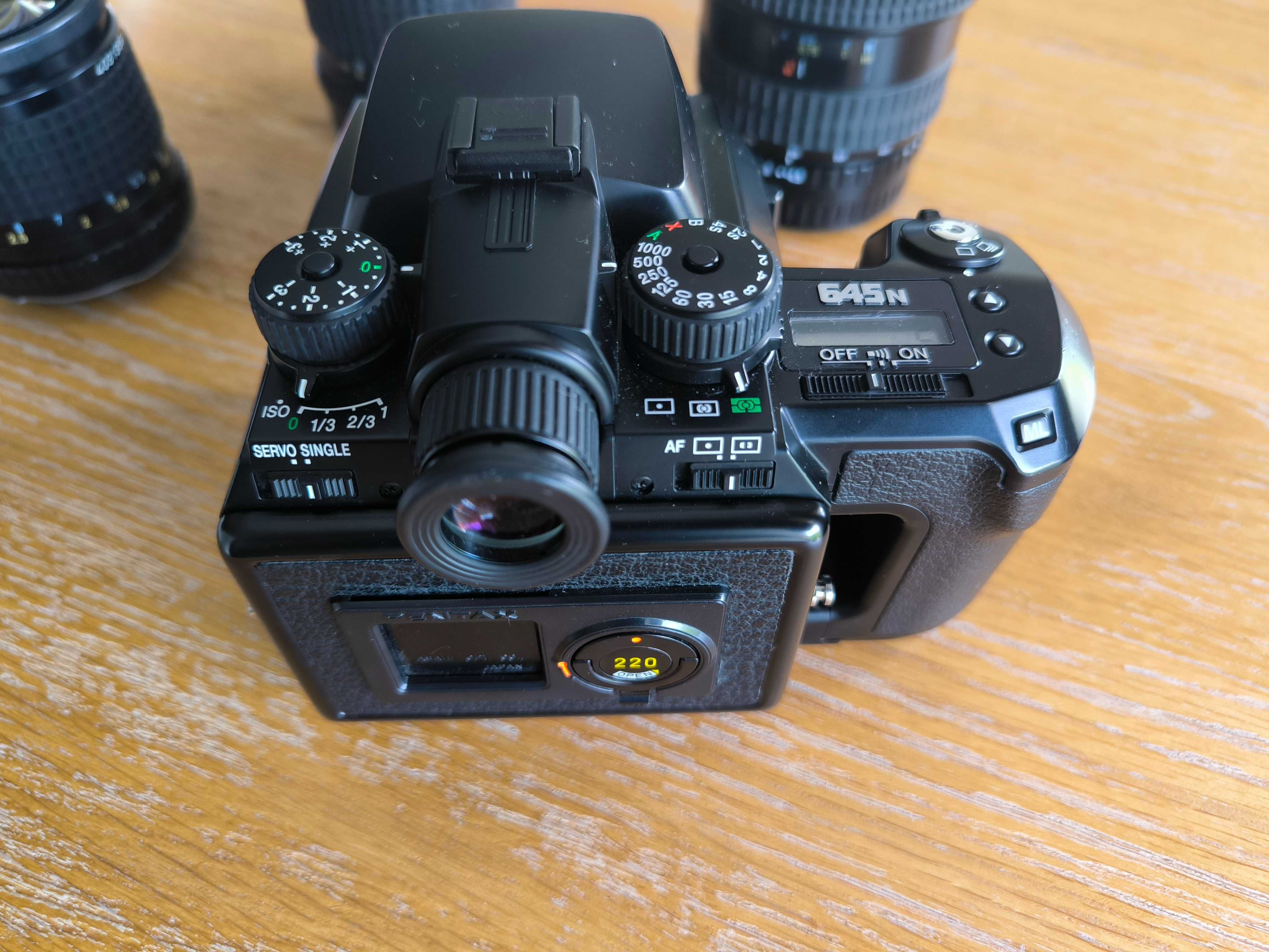 Câmera Médio Formato - analógica - Pentax 645n - com auto focus