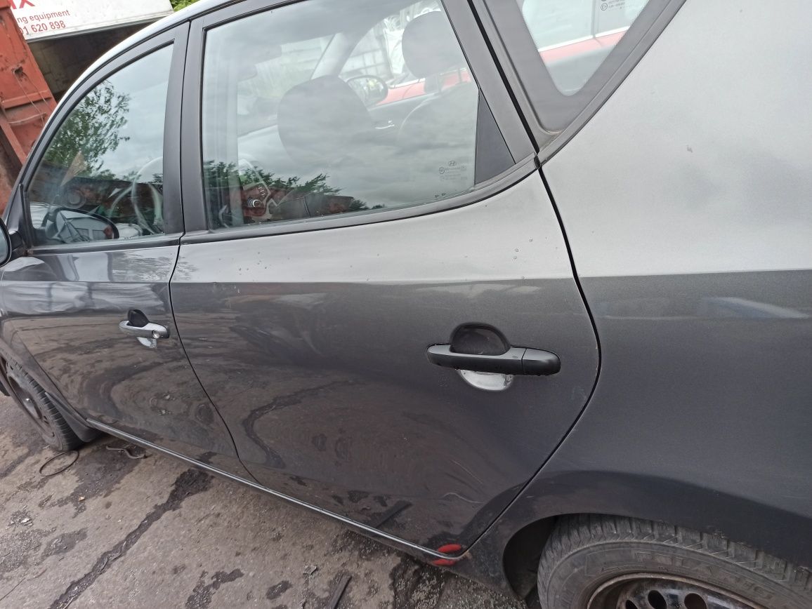 Hyundai i30 lampa prawa lewa przód zderzak maska lift soczewka