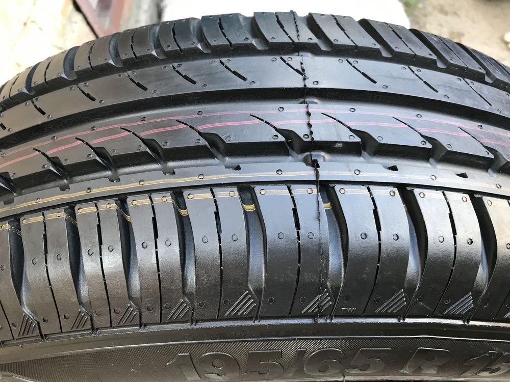 Новий скат Continental 195/65R15 з запаски 1 шт.