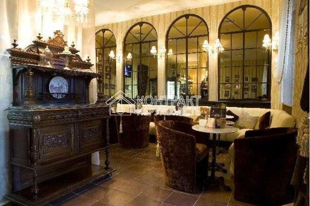 Продам Кав'ярняю в Центрі (Дзеркальний струмень). Готовий бізнес.