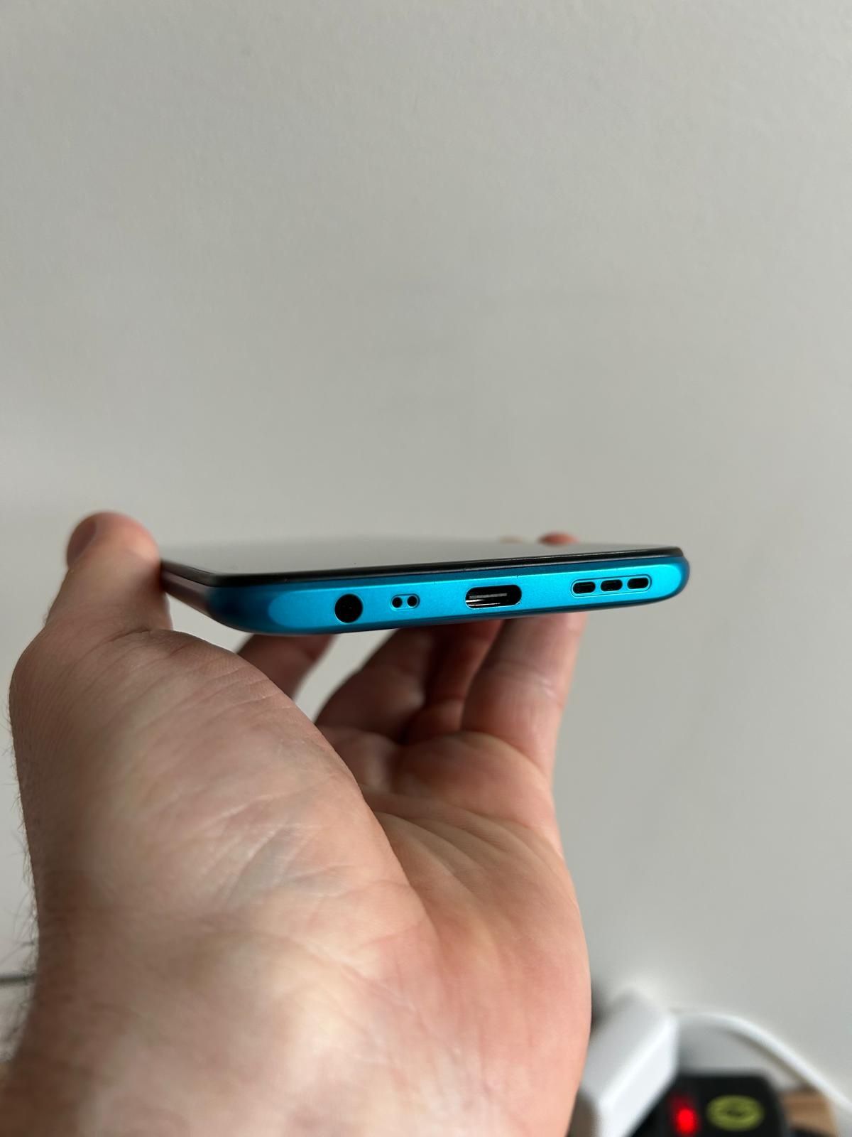 Smartfon Xiaomi Redmi 9 jak nowy