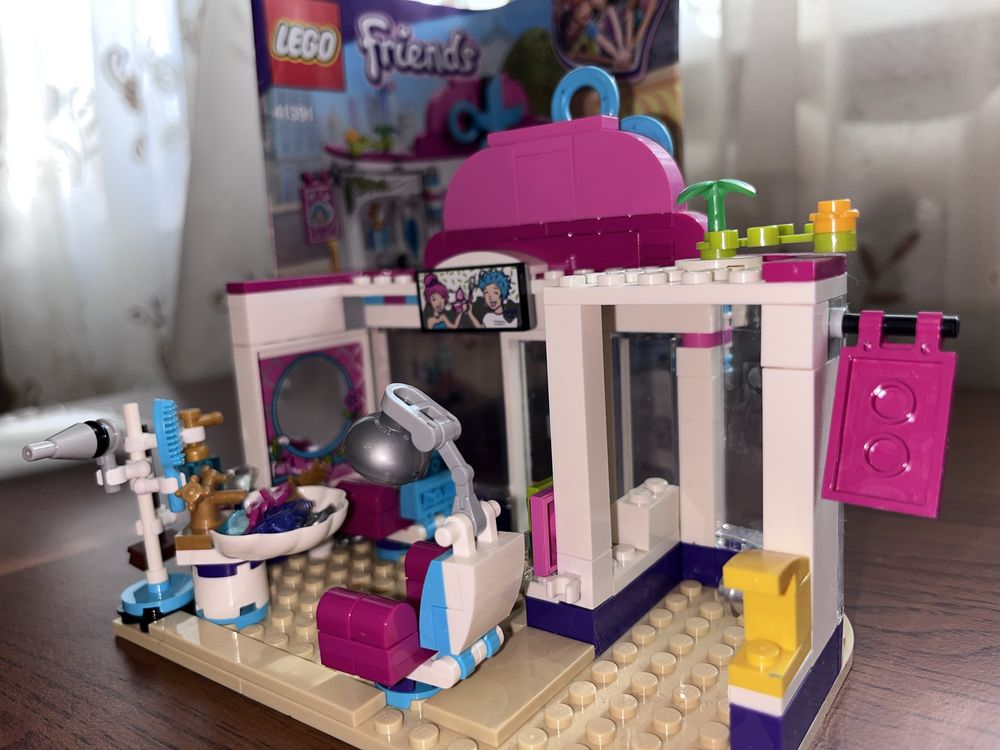 Lego friends перукарня