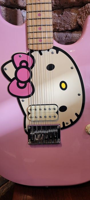 Fender Squier Hello Kitty 2006 rok full oryginał