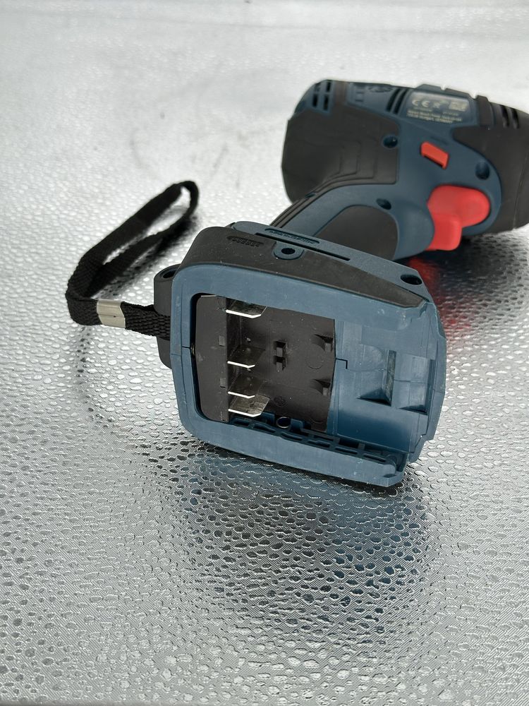 Акумуляторний ударний гайкокрут Bosch GDS 18V-200 C Professional
