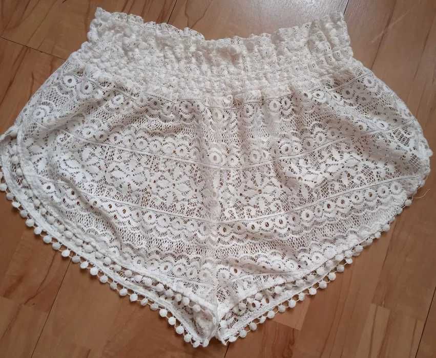 Letnie szorty koronkowe H&M rozmiar XS kolor kremowy