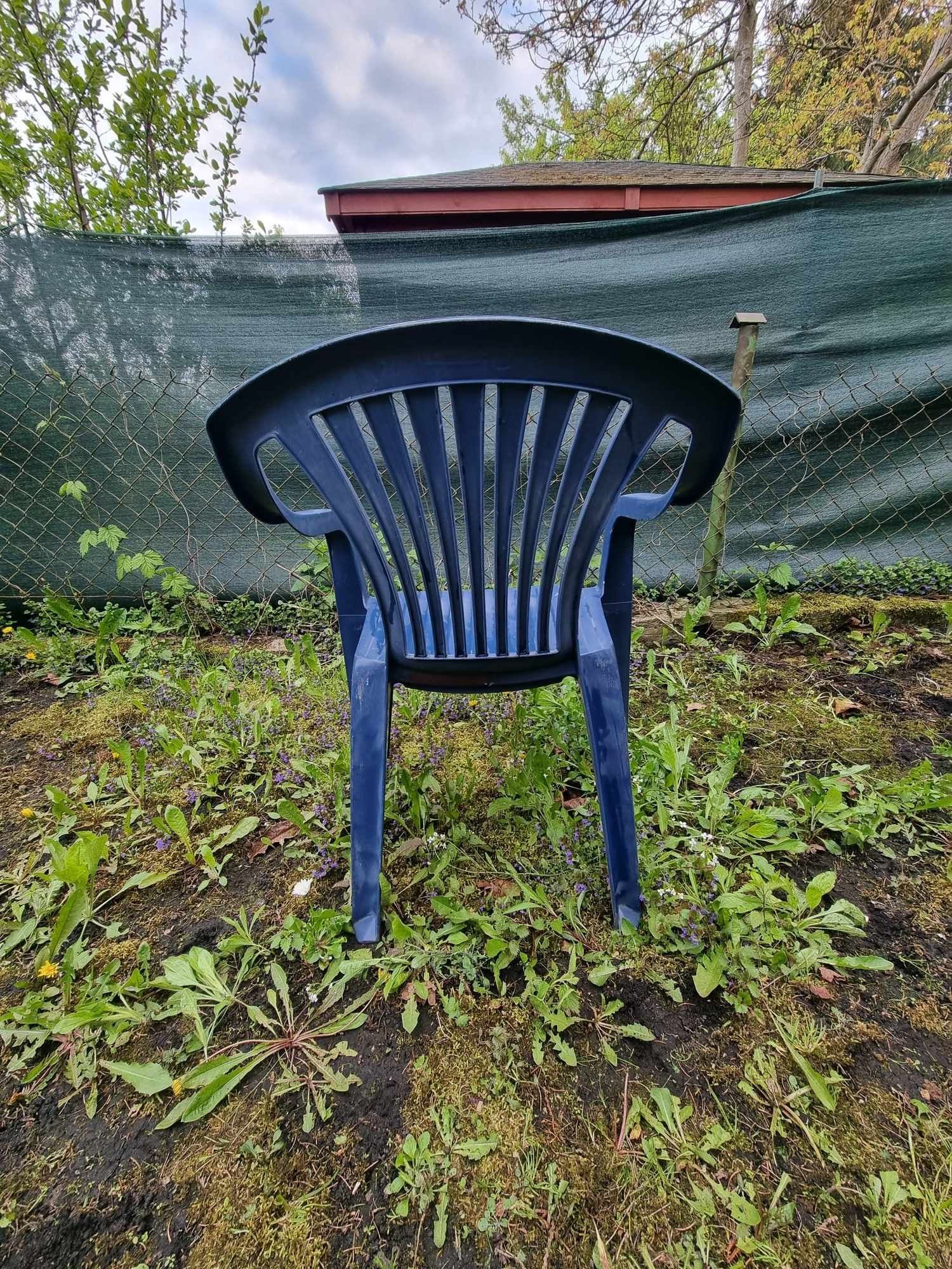 Pojedyncze krzesło ogrodowe plastikowe