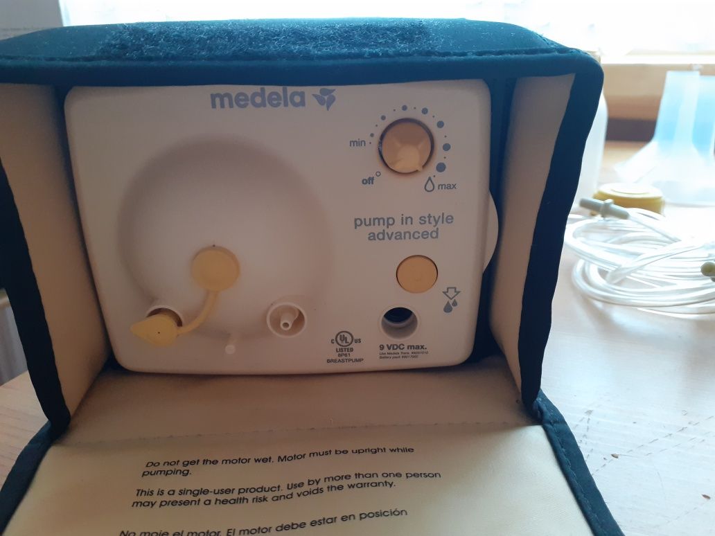 Laktator Medela Advanced pump in style