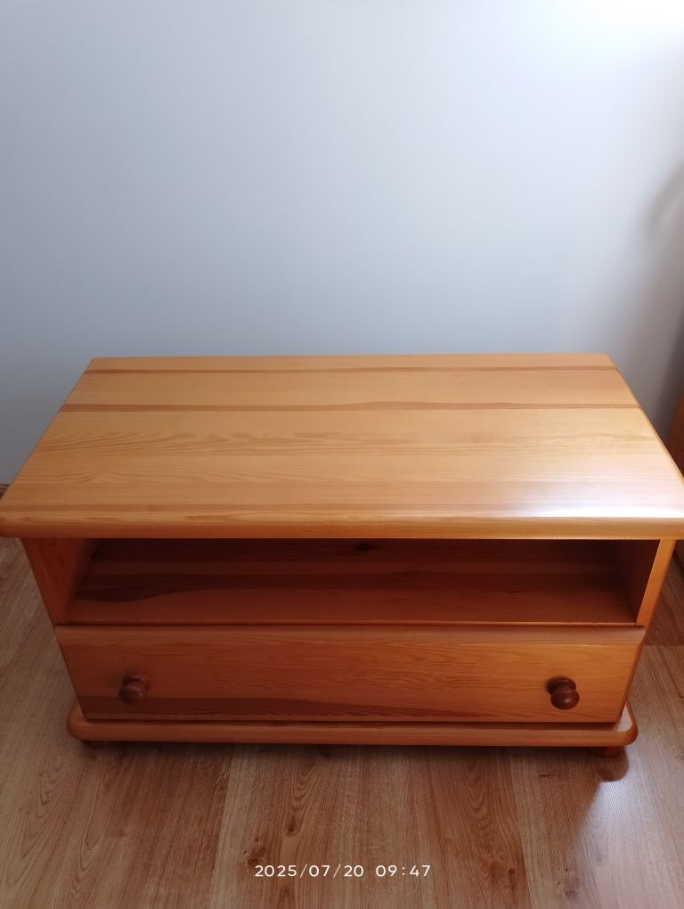 Szafka pod telewizor.Olcha lite drewno.