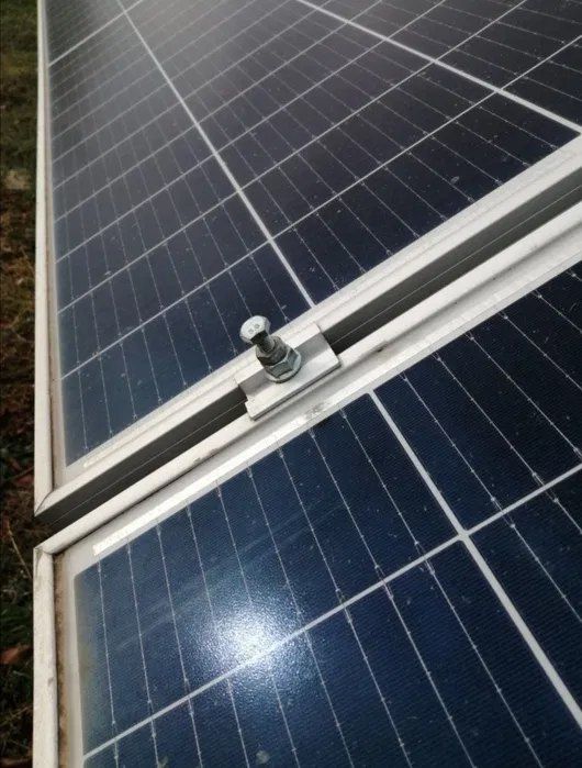 Сонячні панелі інвертори кабель акумулятори